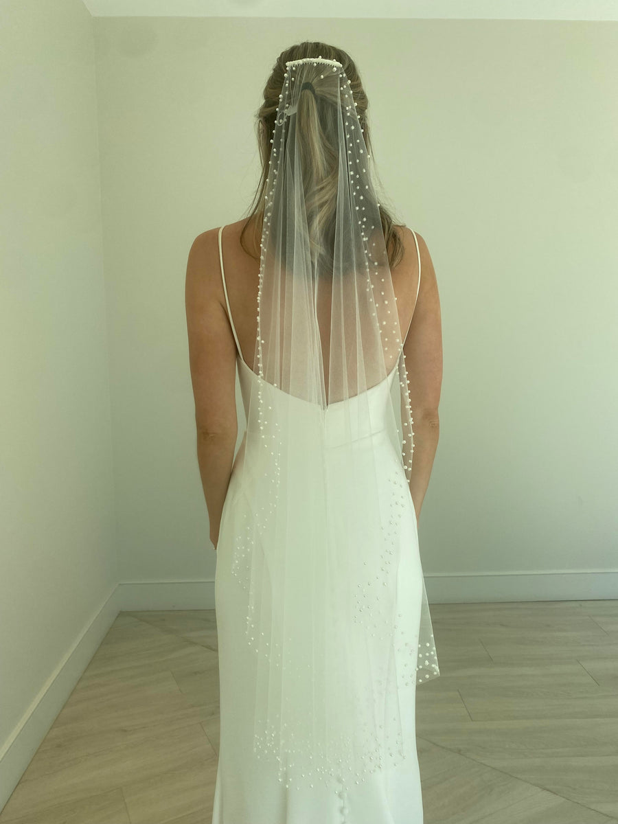 Bridal Classics - Pearl Trim Veil – Chester & Felicity